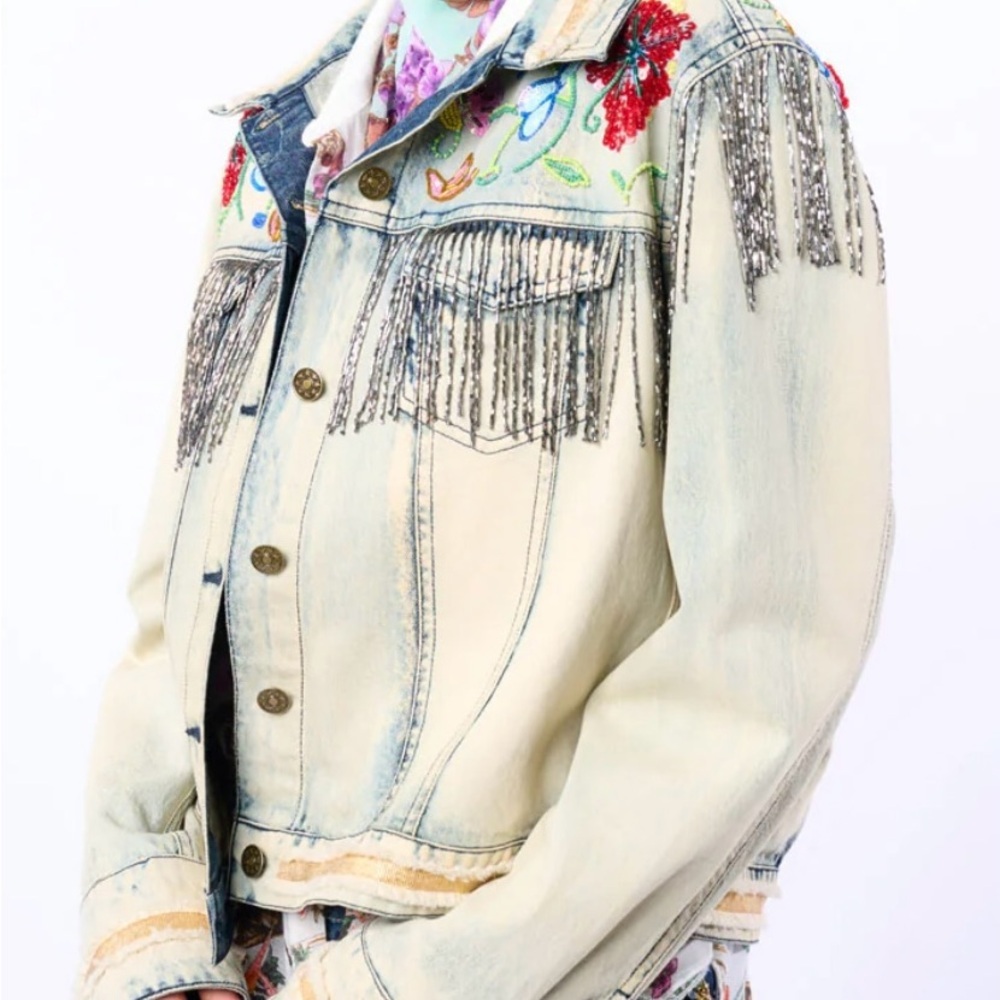 ARATTA COUNTRY QUEEN
EMBELLISHED DENIM JACKET - Picture 4 of 5